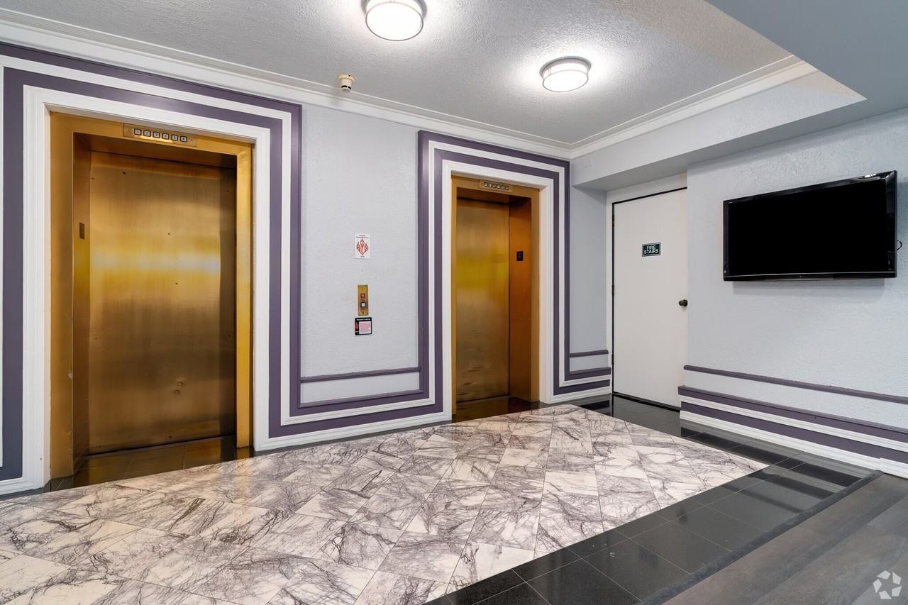 14 E Washington St 15th Fl #1 - Photo 3 of 18