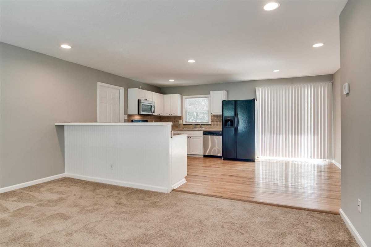 208 Merrymont Dr #1 - Photo 4 of 21