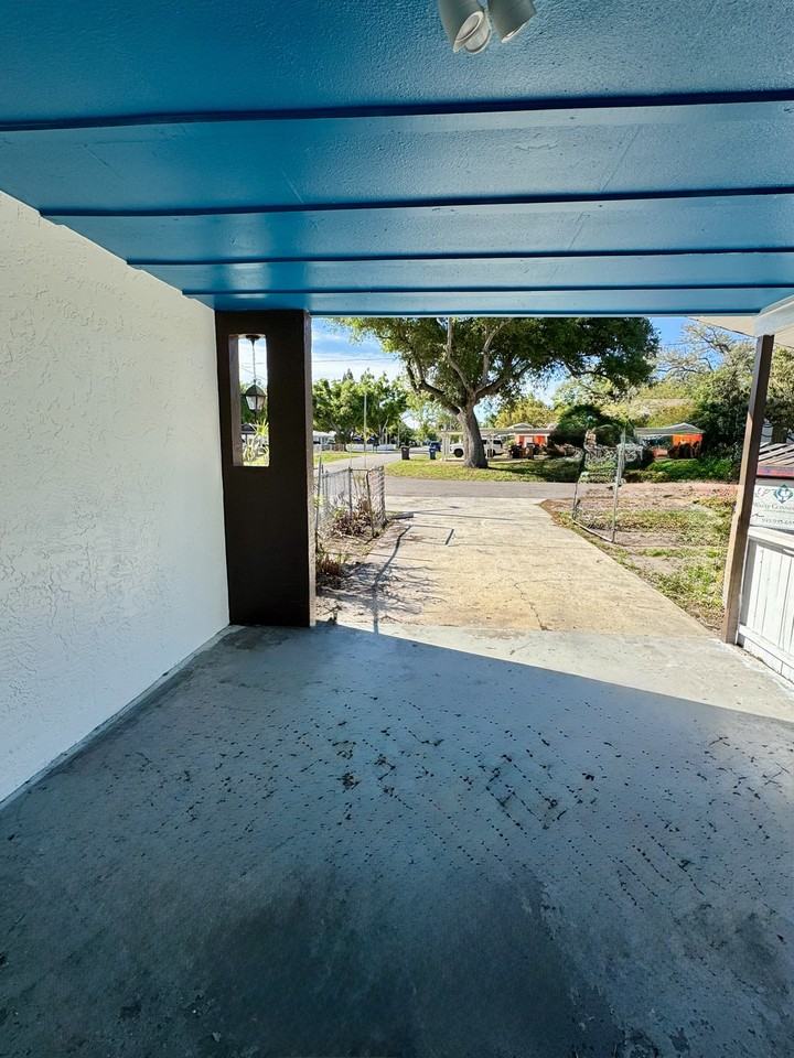 523 23rd Ave E #A - Photo 4 of 19