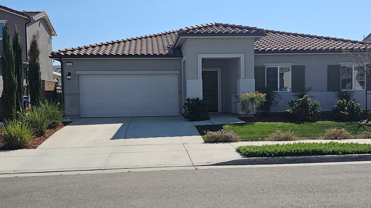 10809 Asunsion Pl - Photo 2 of 32