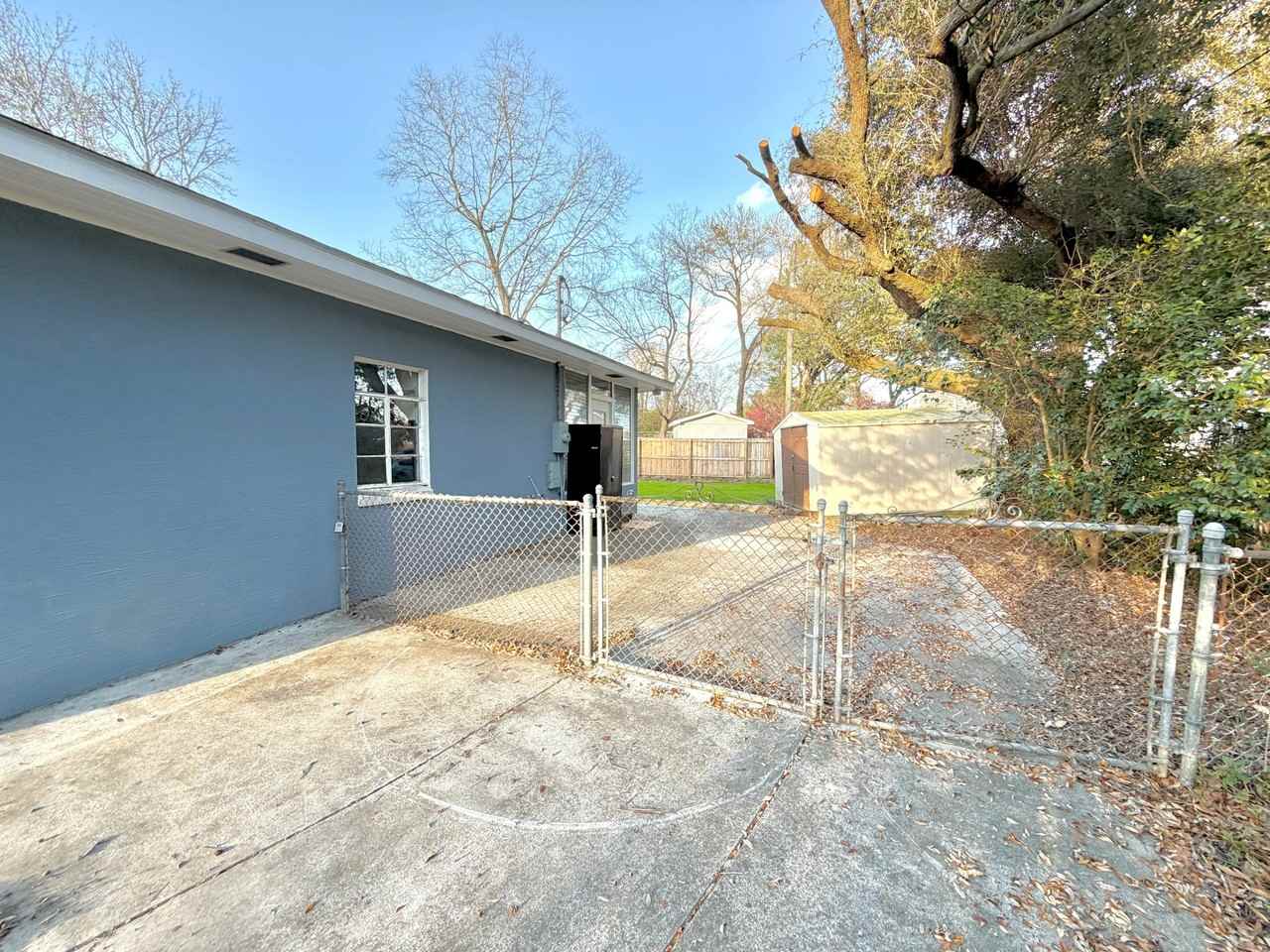 1216 Eastwood Ave #1 - Photo 4 of 41