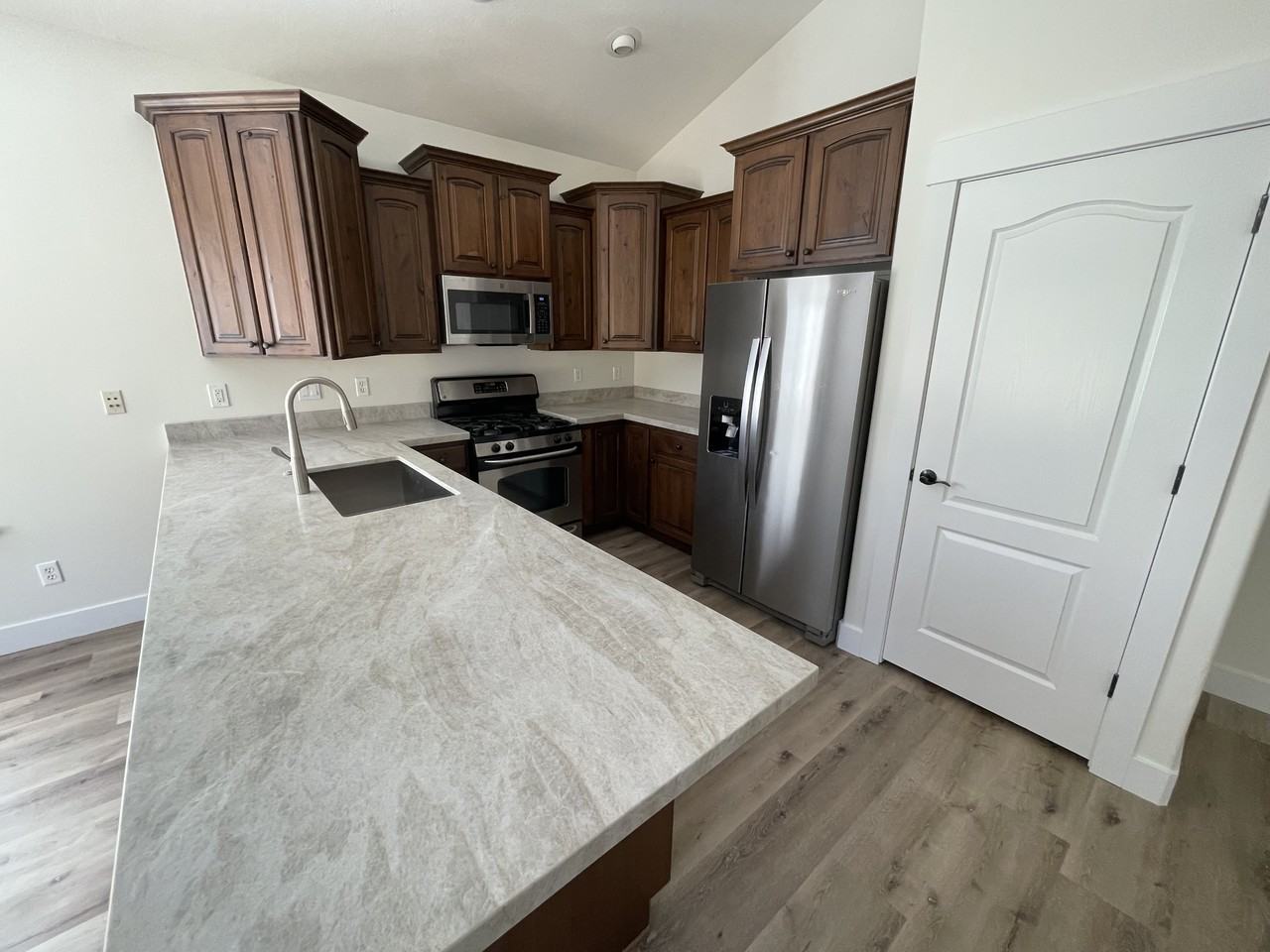 1957 E Fielding Hill Ln #1 - Photo 4 of 14