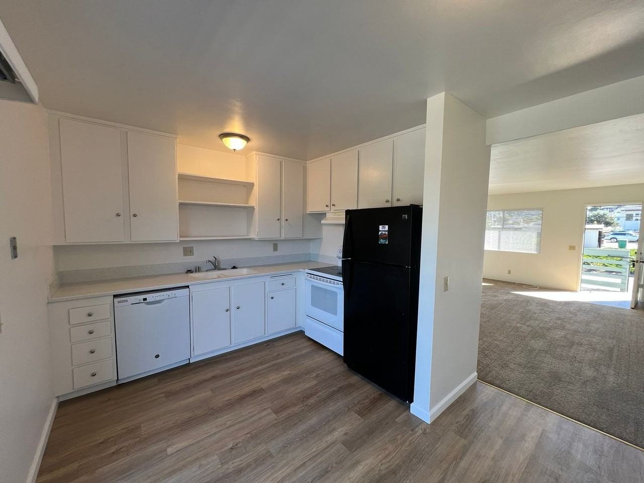 LSHOW485 - Photo 5 of 26