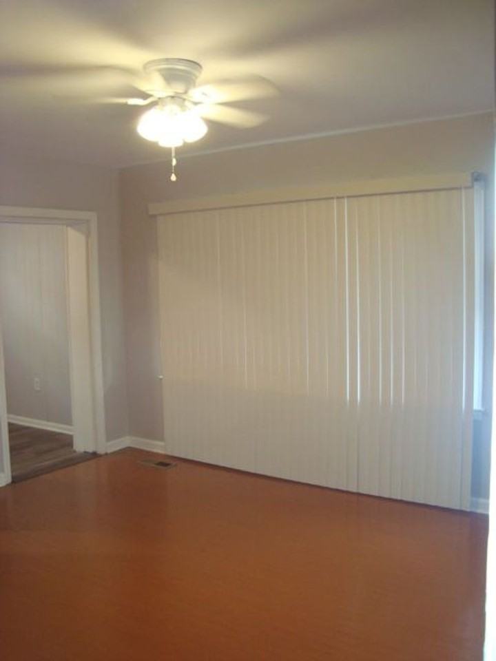 521 46th St - Photo 4 of 11