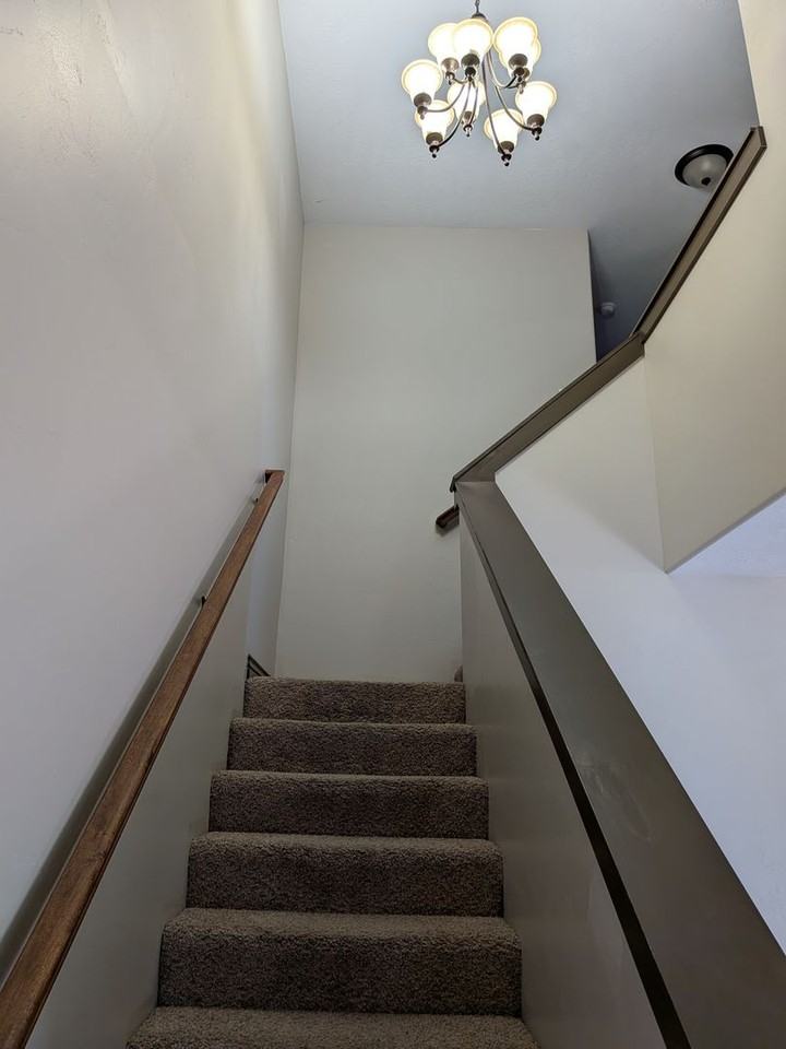 683 Countryside Ave - Photo 5 of 27