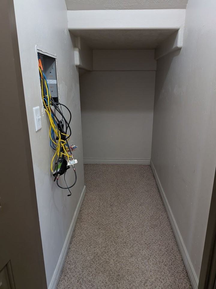 683 Countryside Ave - Photo 7 of 27