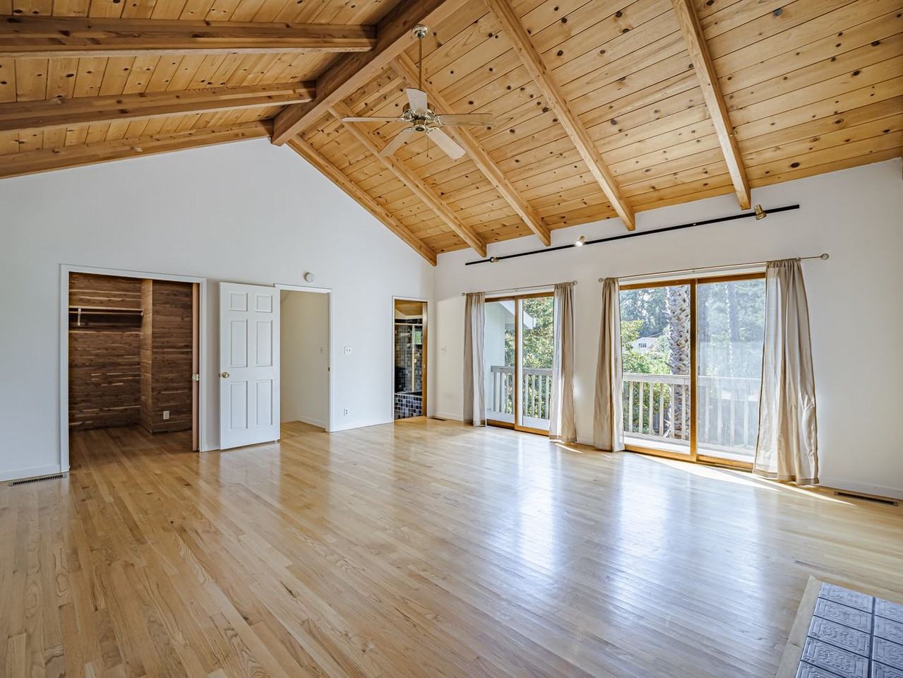 1459 High St - Photo 5 of 34