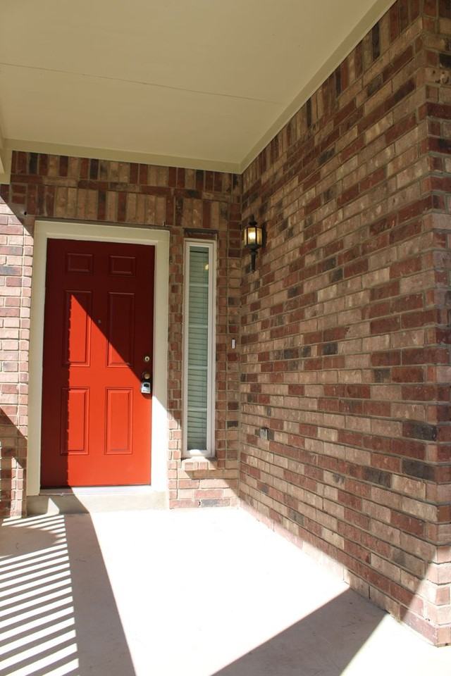 118 Carmel Dr - Photo 2 of 27