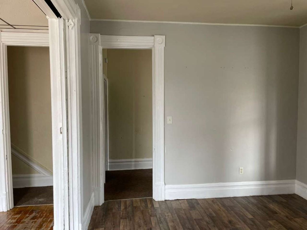 436 Crawford Ave - Photo 3 of 36