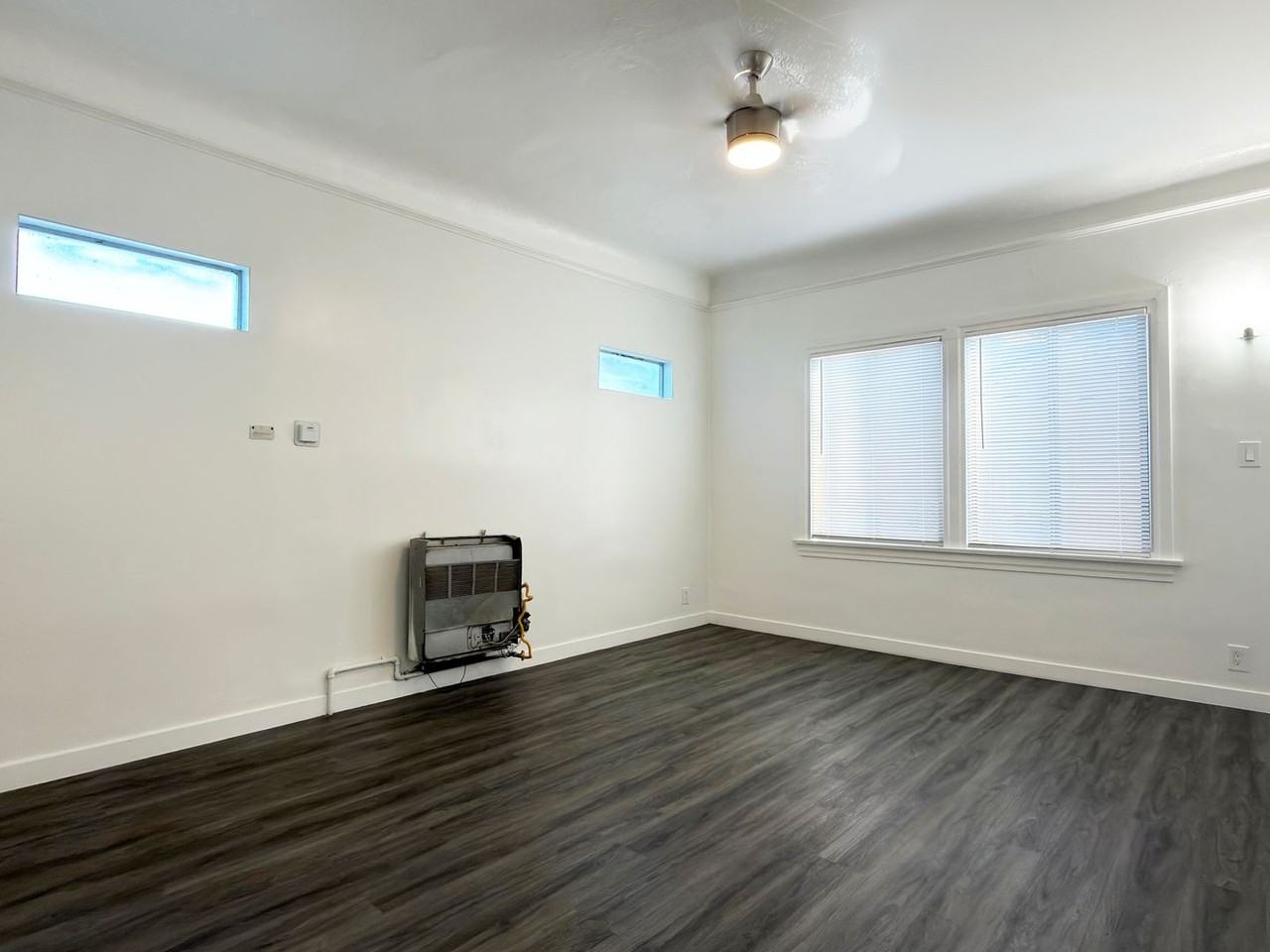 LB0444 RUBS - Photo 2 of 21