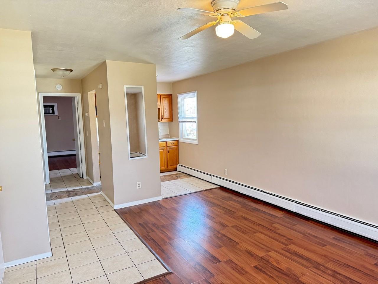 1215 Wall St - Photo 3 of 5