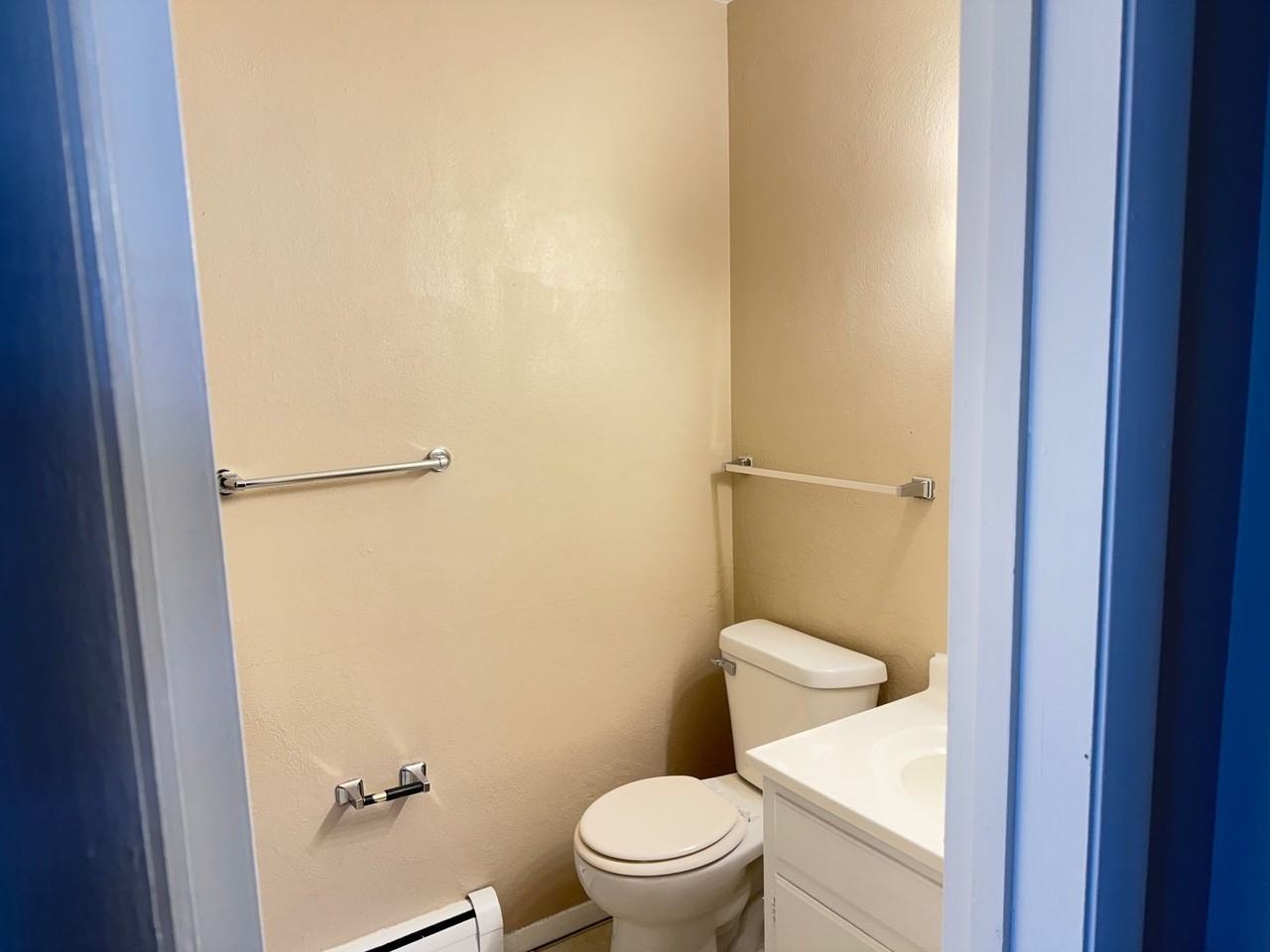 1215 Wall St - Photo 5 of 5