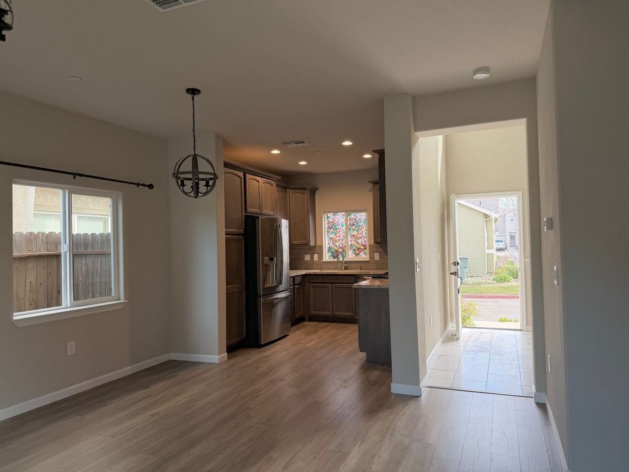 5550 Hanover Ct - Photo 3 of 13