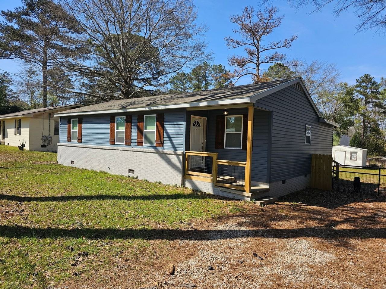 1533 Emily Ave - Photo 3 of 8