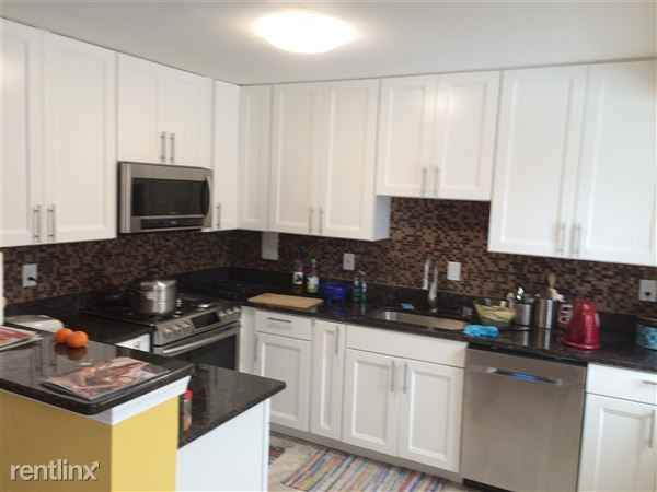 6008 Westchester Park Dr #302