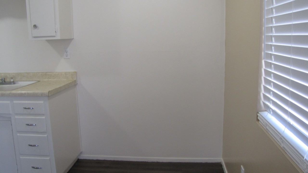 9929 Rosedale Hwy #A - Photo 2 of 7