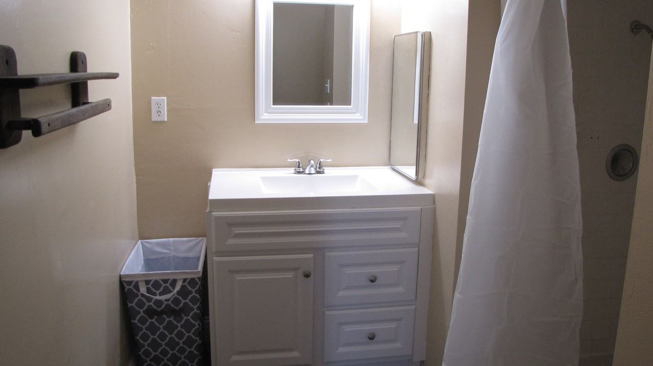 9929 Rosedale Hwy #A - Photo 5 of 7