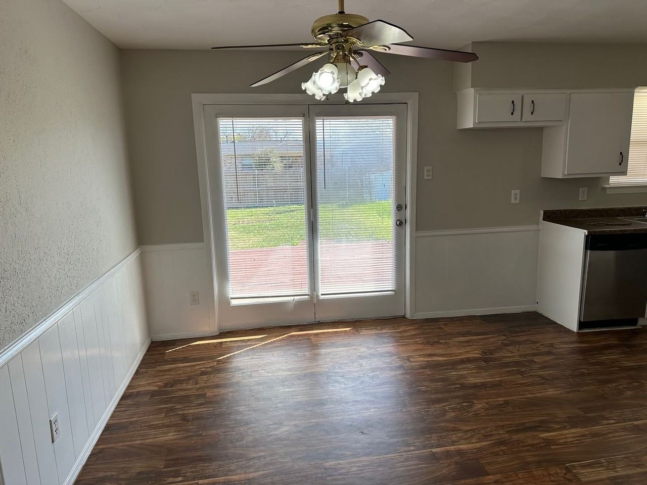 4614 Hanover Dr - Photo 4 of 14