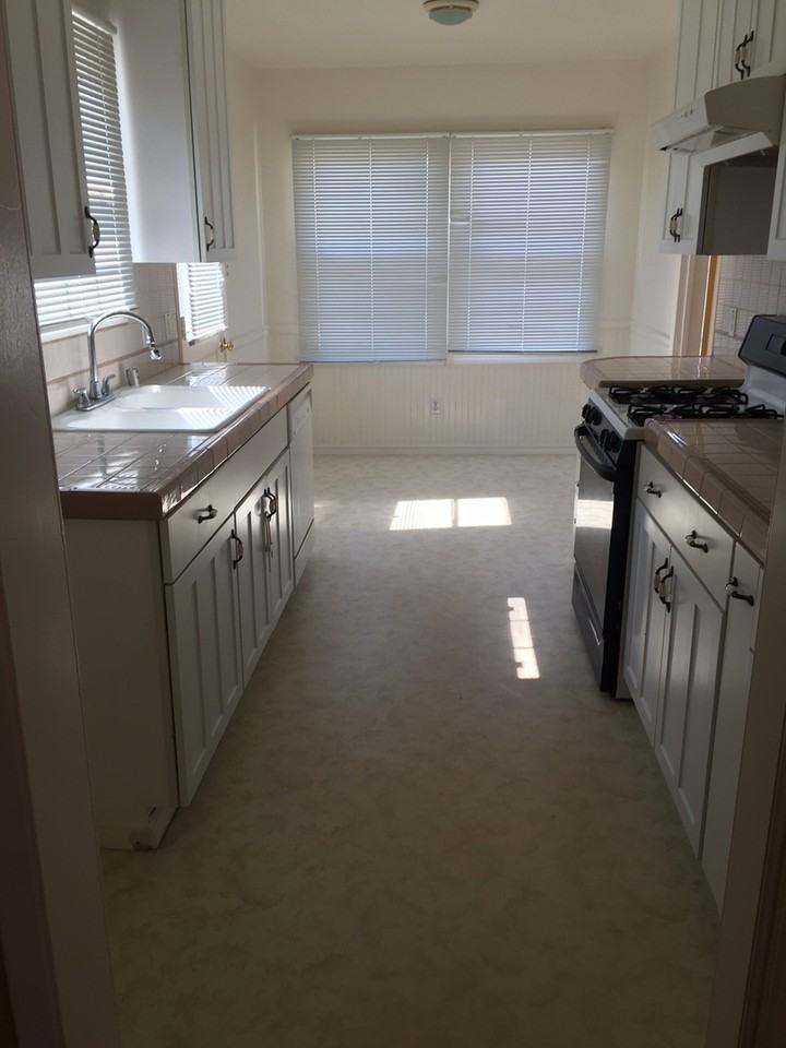 3720 S Leland St - Photo 4 of 8