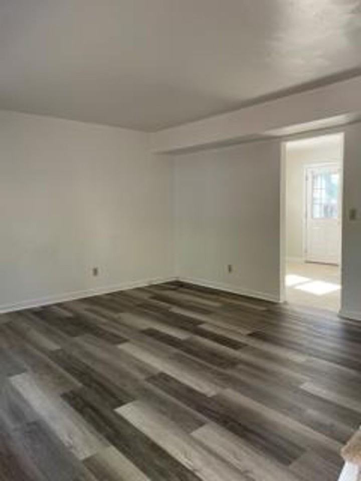 770 Welton Ave Sw - Photo 2 of 10