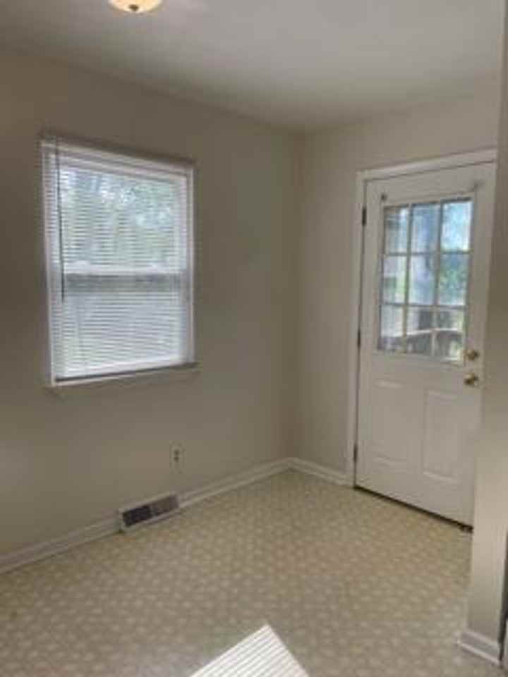 770 Welton Ave Sw - Photo 4 of 10