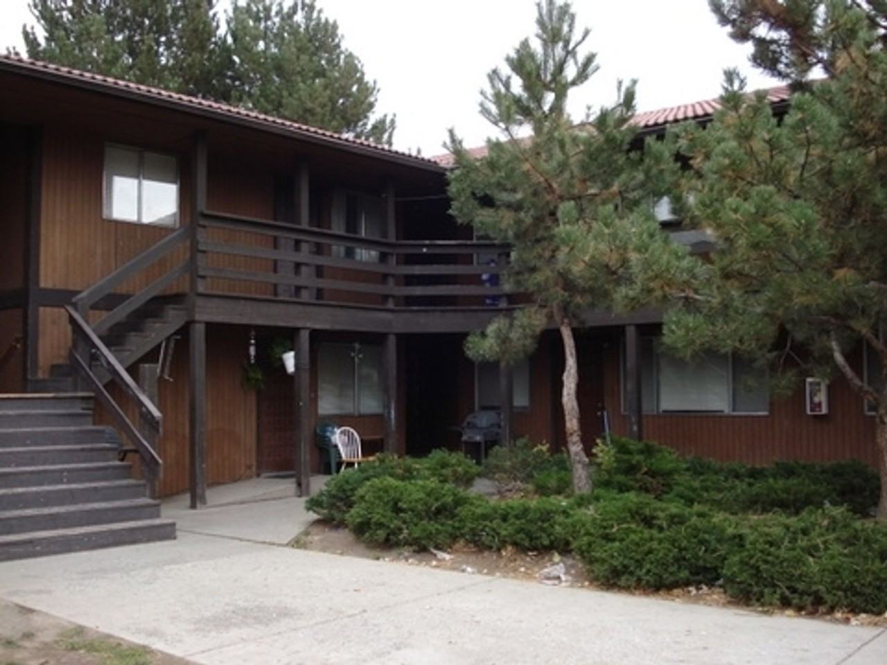 R720 - Photo 2 of 17