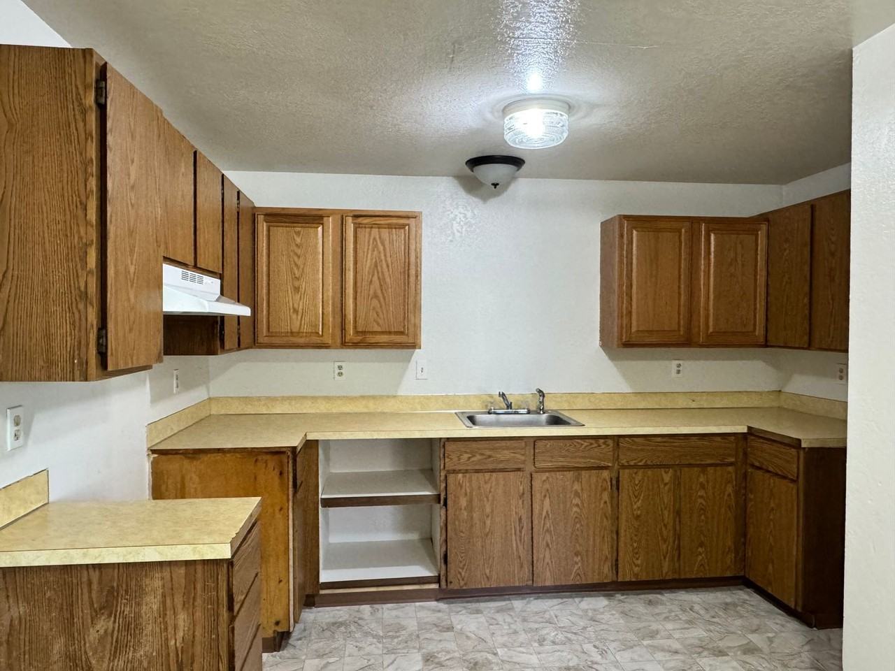 R720 - Photo 5 of 17