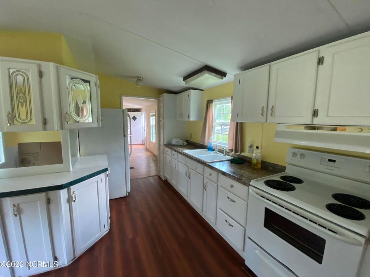 818 Airport Rd - Photo 5 of 13