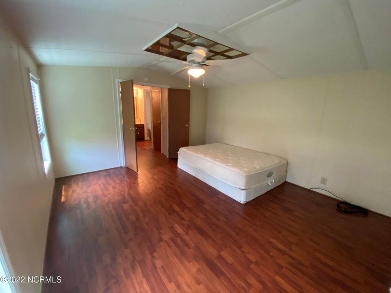 818 Airport Rd - Photo 7 of 13