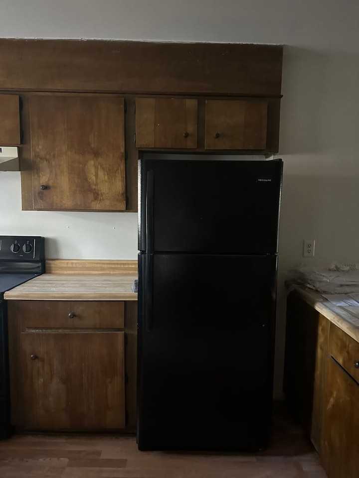 907 Brett Dr #C - Photo 3 of 12