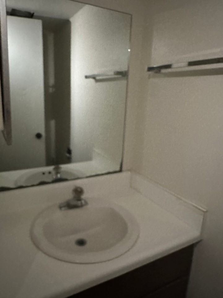 907 Brett Dr #C - Photo 6 of 12