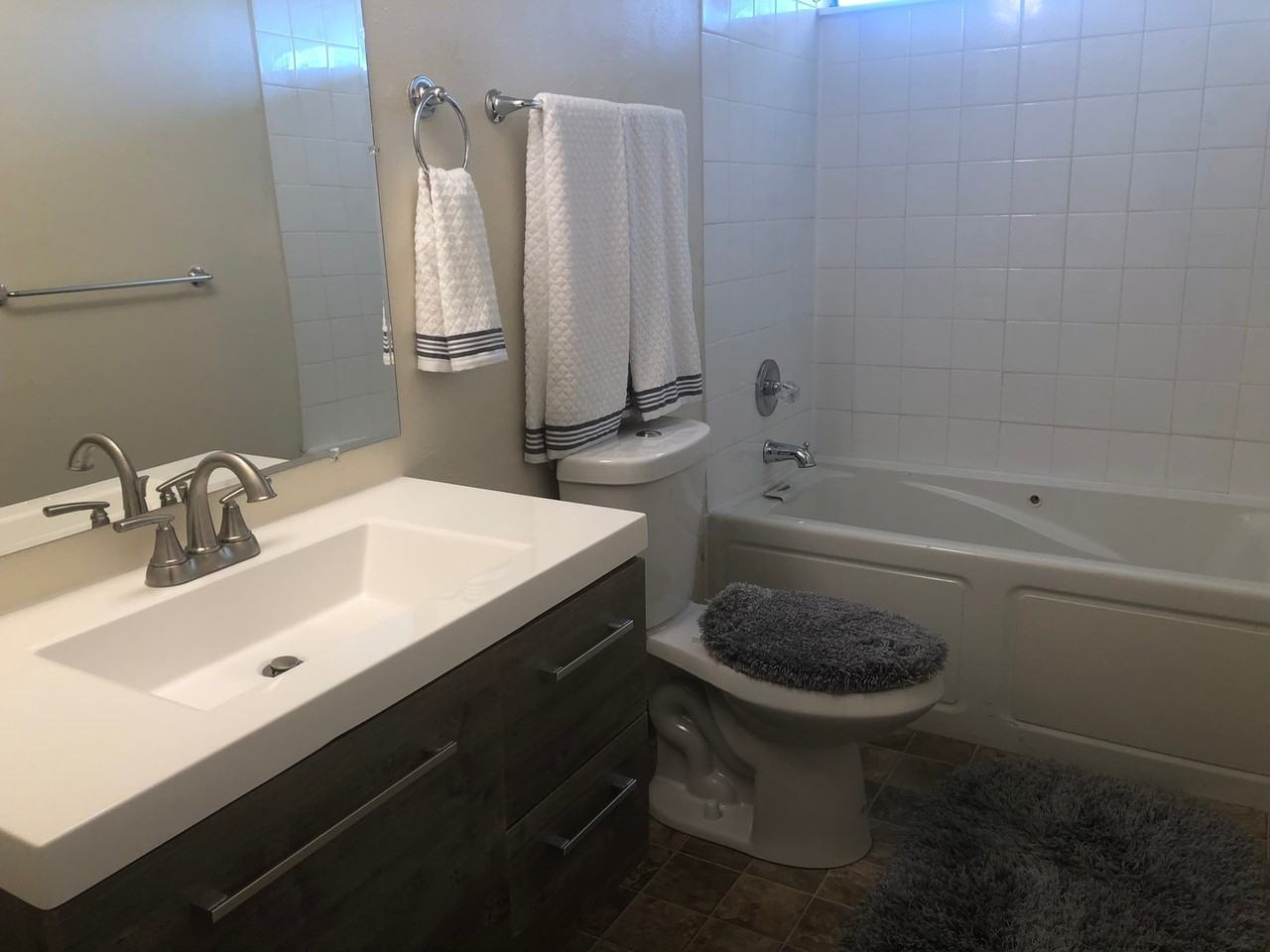 1148 Nimitz Dr - Photo 6 of 18