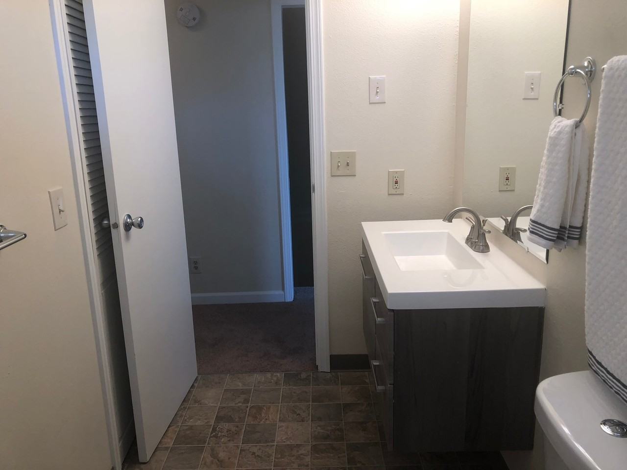 1148 Nimitz Dr - Photo 7 of 18