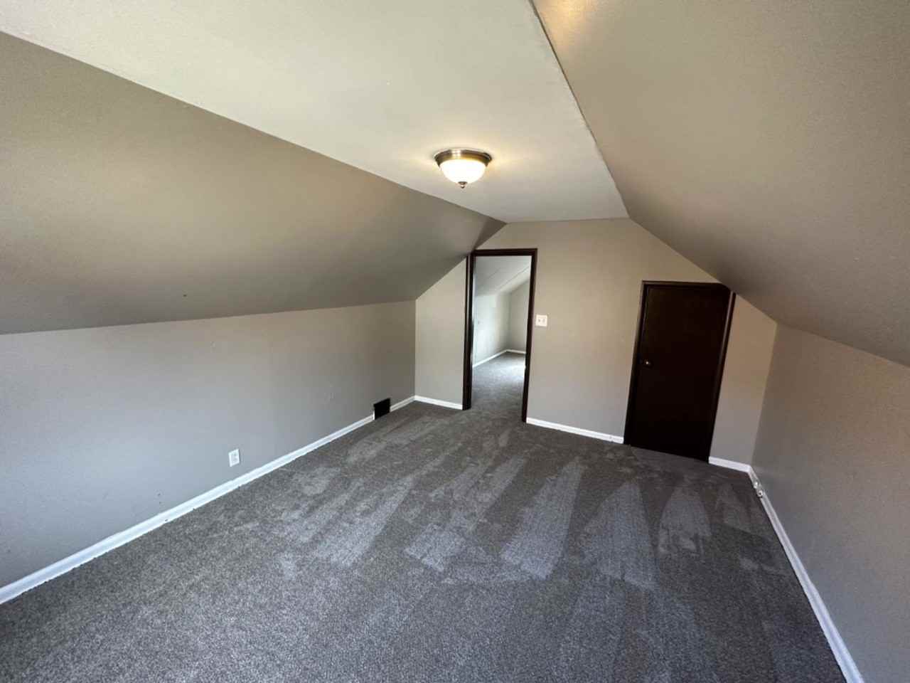 4415 N 28th St - Photo 6 of 6