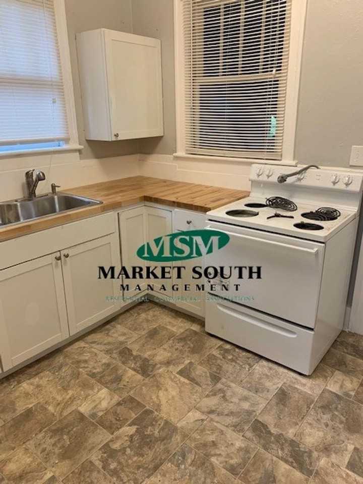 1224 E 38th St - Photo 2 of 9