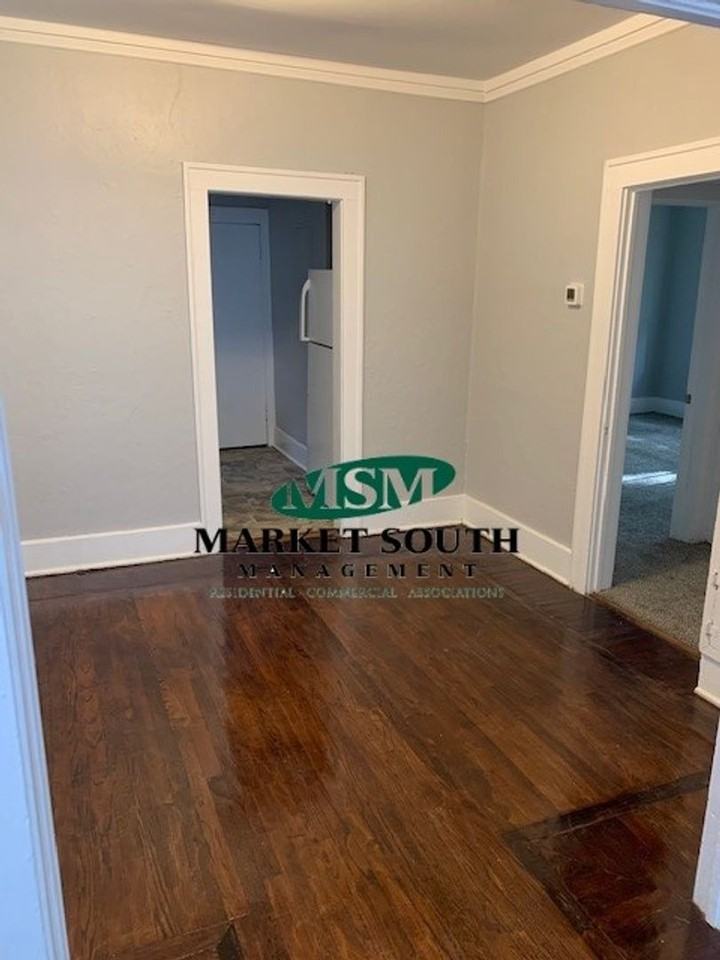 1224 E 38th St - Photo 5 of 9