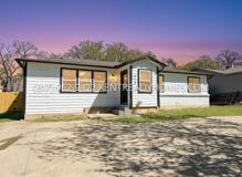 913 Harrison Dr - Photo 1 of 1