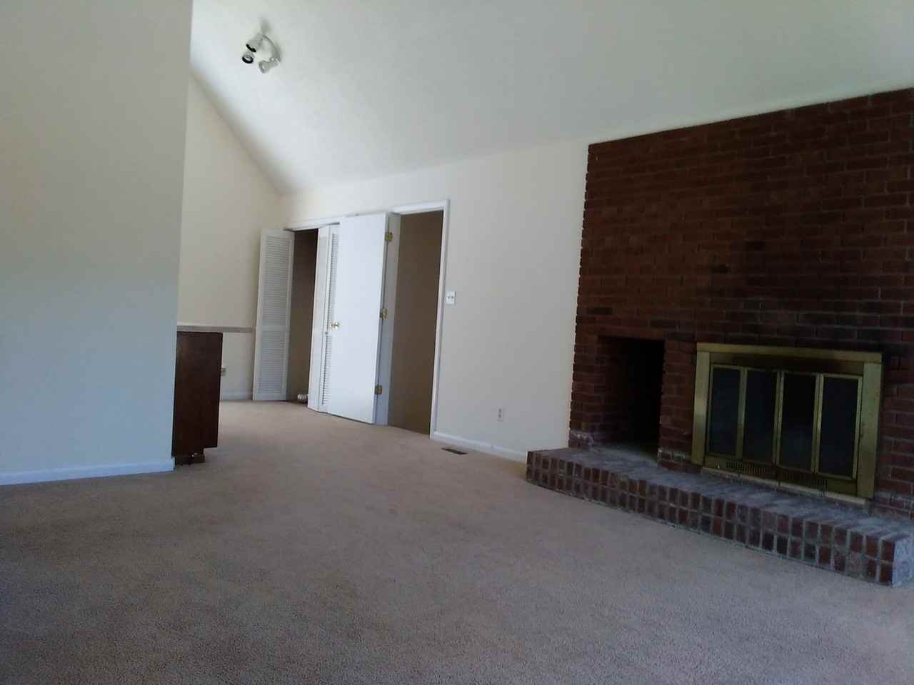 8580 Tartan Rd - Photo 5 of 18