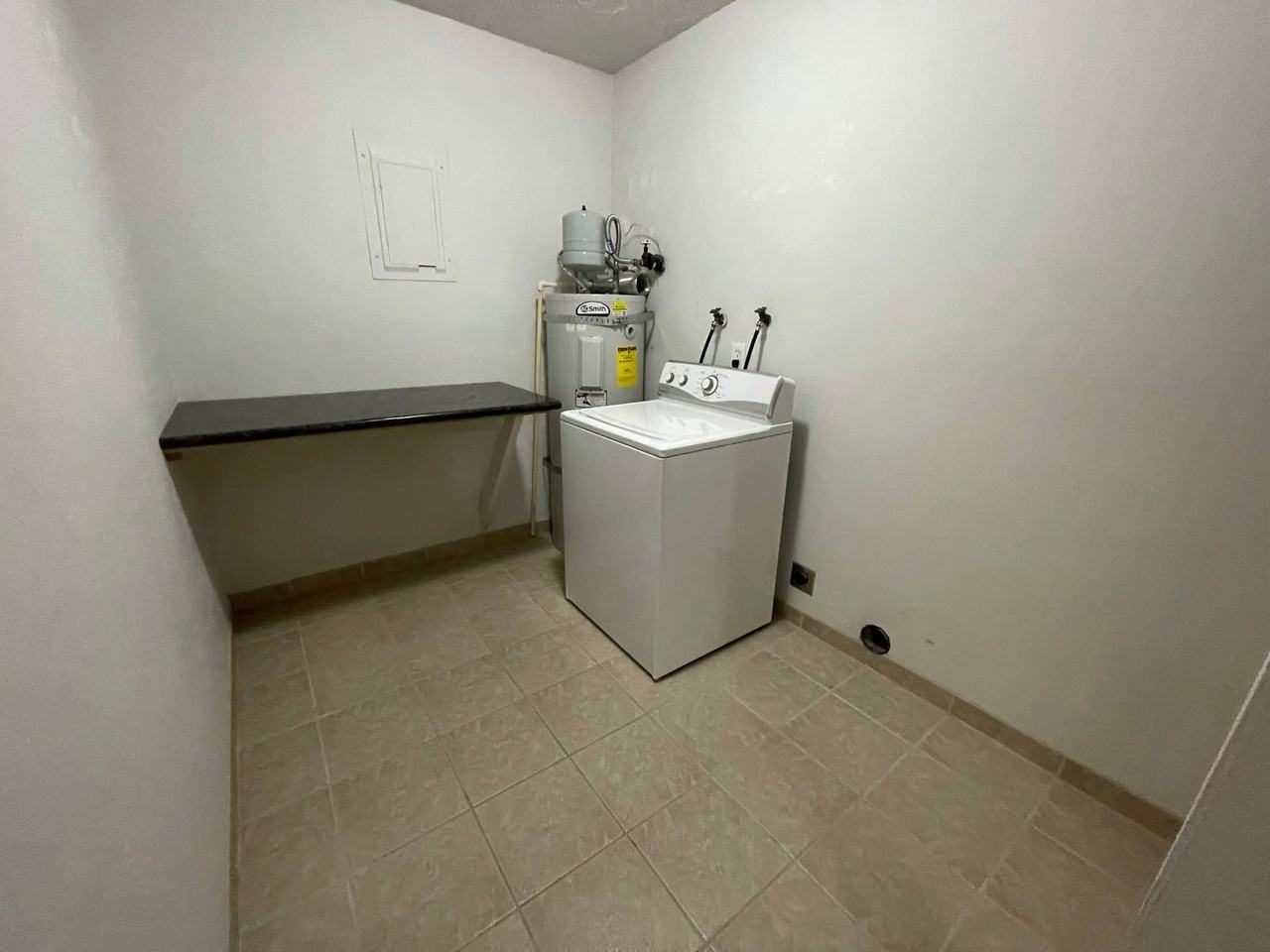 917 Pacific Ave #16 - Photo 7 of 12