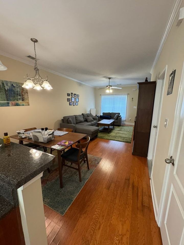 381 Whitehall Rd - Photo 4 of 21