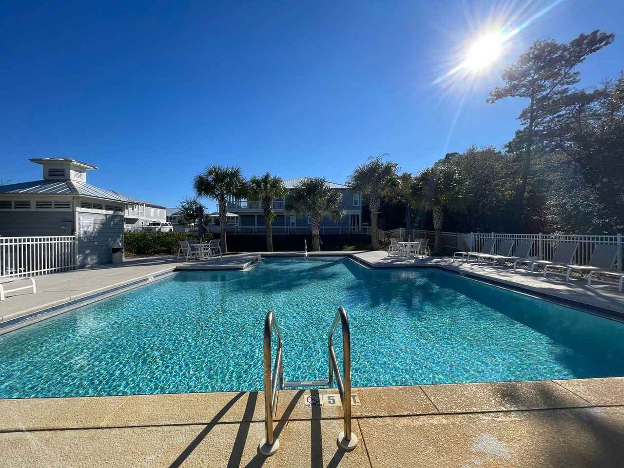 22940 Ann Miller Rd - Photo 3 of 35