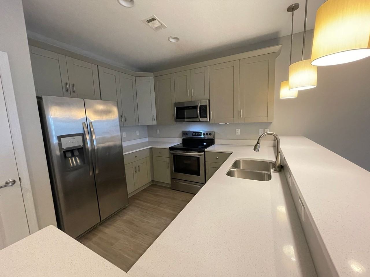 22940 Ann Miller Rd - Photo 7 of 35