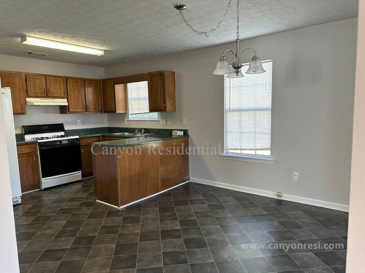 4543 Latchwood Dr - Photo 3 of 17