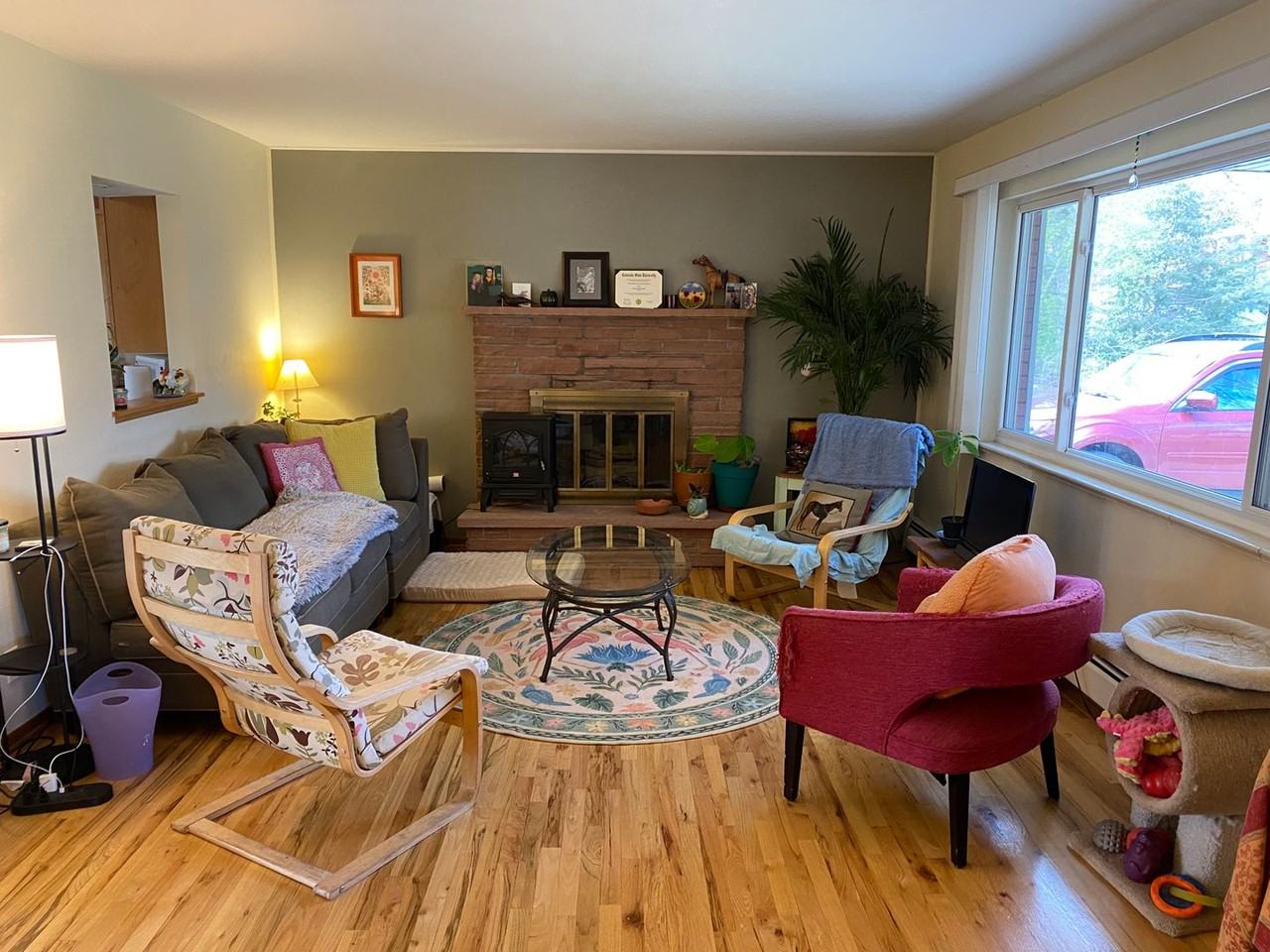 1006 Sumac St - Photo 4 of 16