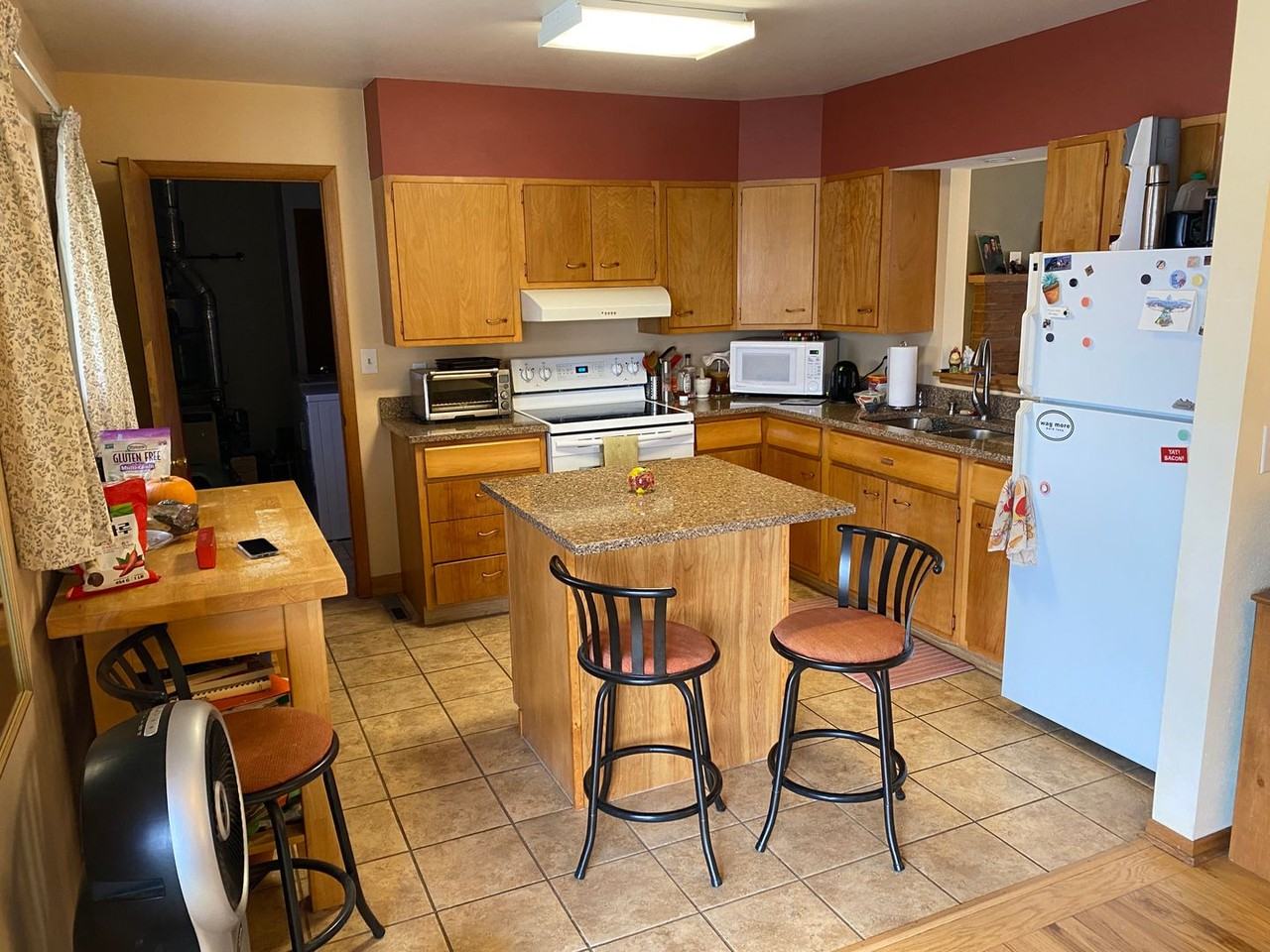 1006 Sumac St - Photo 6 of 16