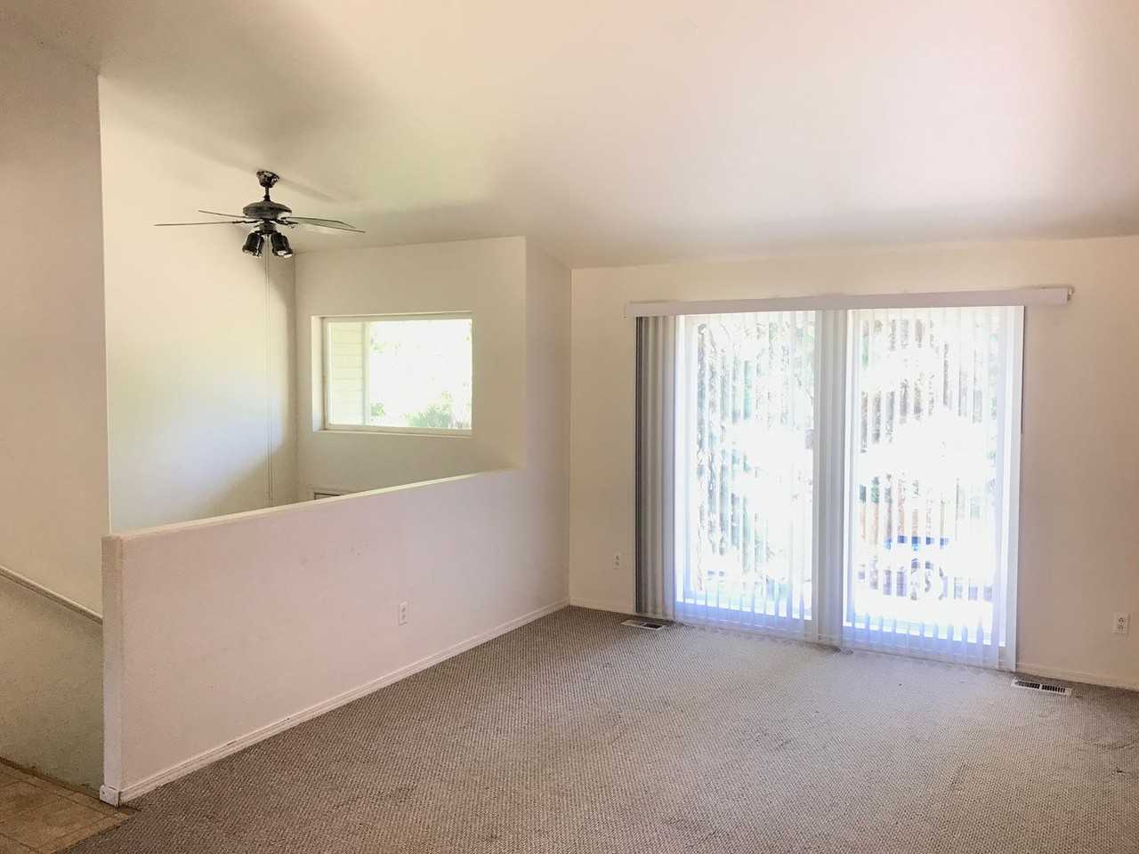 3908 E 7th Ave - Photo 2 of 7