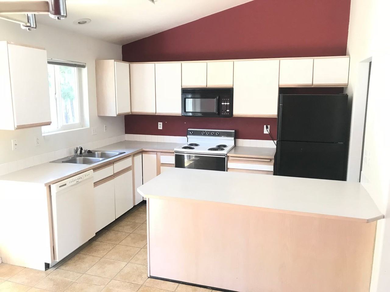 3908 E 7th Ave - Photo 3 of 7