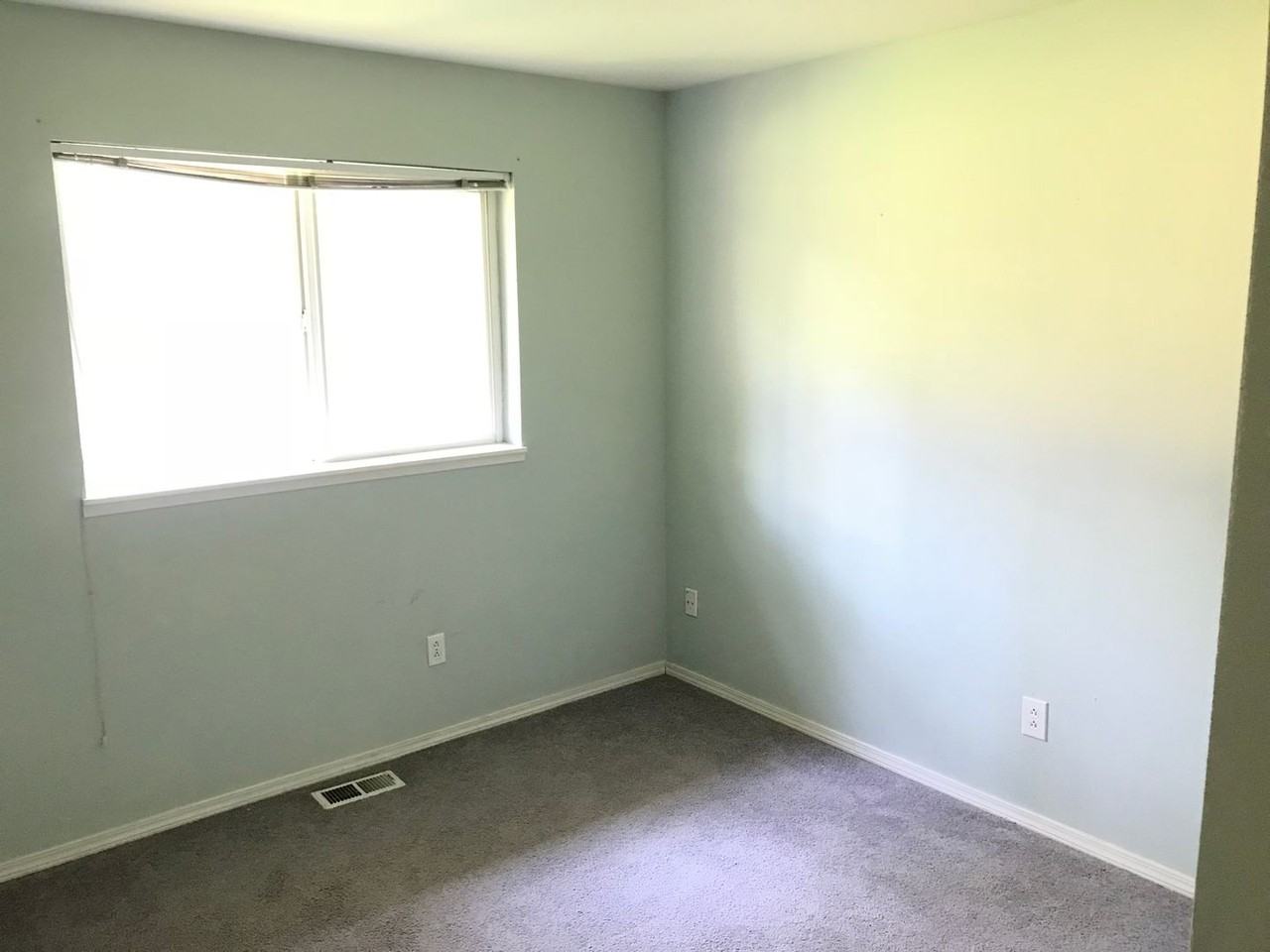 3908 E 7th Ave - Photo 5 of 7