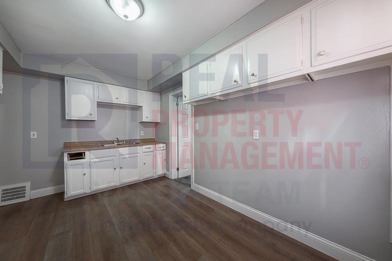 608 E 120th St - Photo 4 of 18