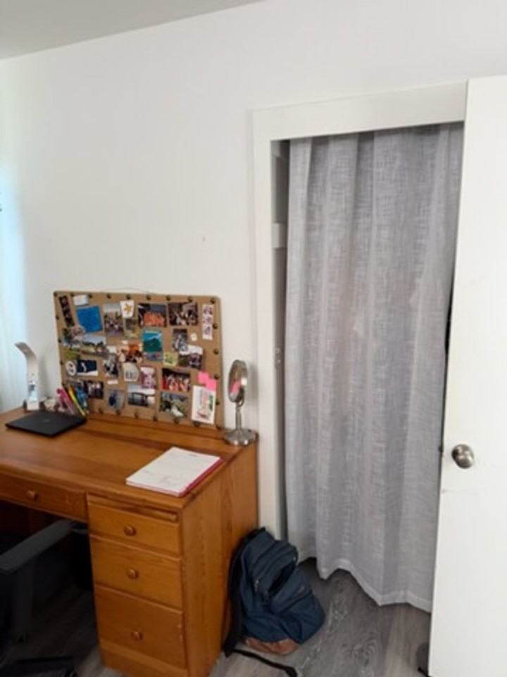 347 Jeffrey Dr - Photo 5 of 9